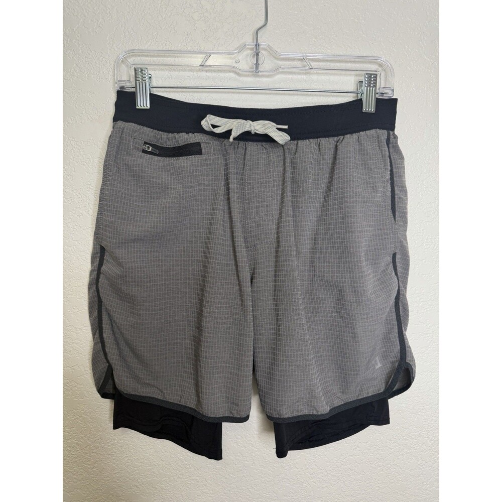 Vuori Men's Stockton Shorts Sz M Grey Athletic Performance Gym Running Travel